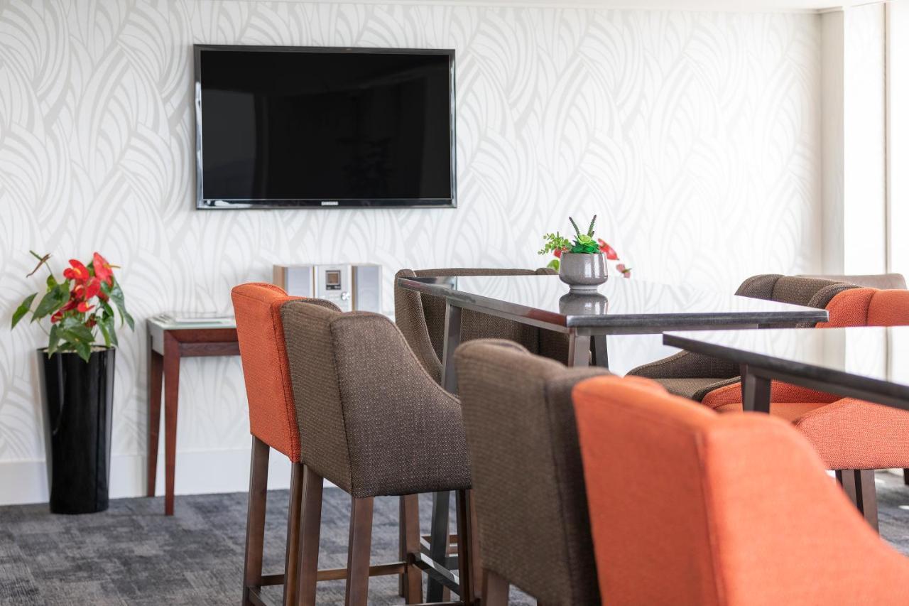 James Cook Hotel Grand Chancellor Уелингтън Екстериор снимка