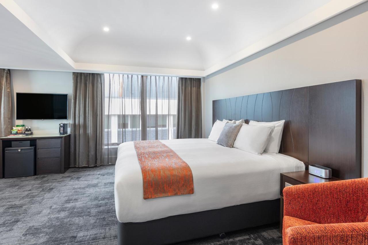 James Cook Hotel Grand Chancellor Уелингтън Екстериор снимка